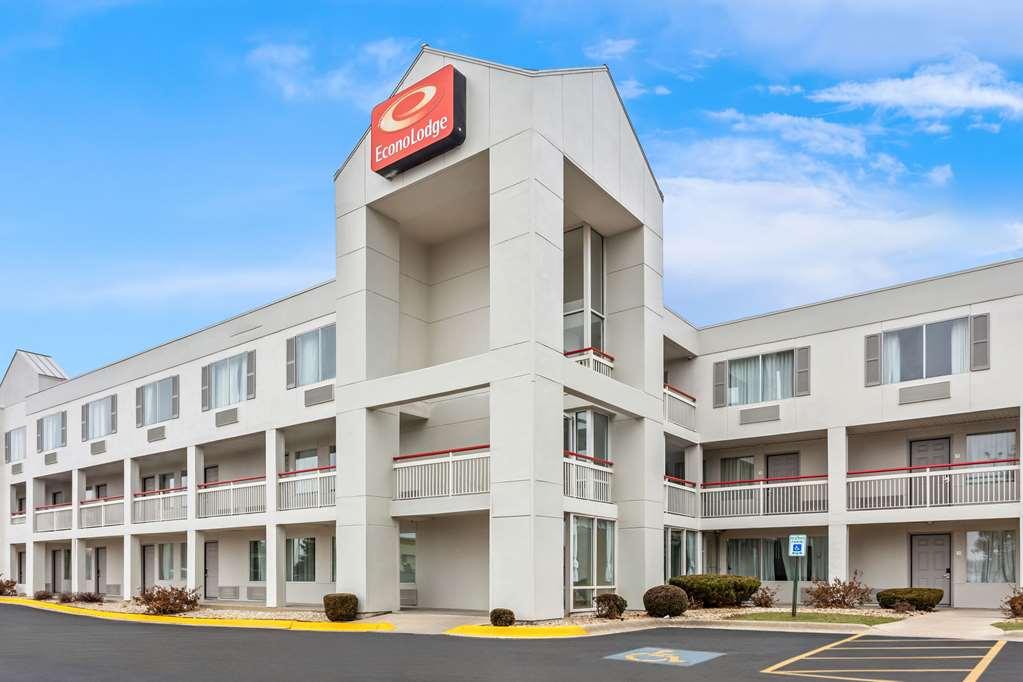 Econo Lodge Willowbrook Eksteriør billede