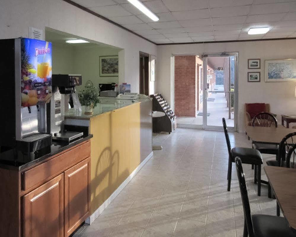 Econo Lodge Willowbrook Eksteriør billede